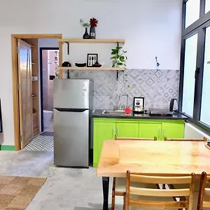  Apartment Uri House, 1- 2 Bedroom Tourism Apt, 5' Walk Dragon Bridge